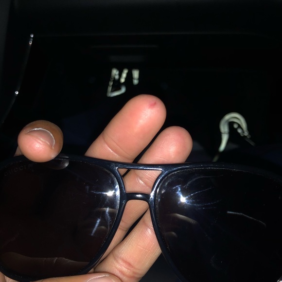 Gucci men polarized men shades - Picture 5 of 8